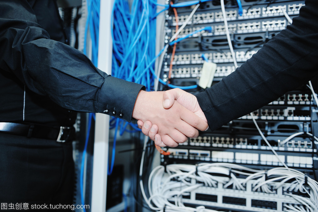 网络服务器室工程师 网络工程的核心守护者